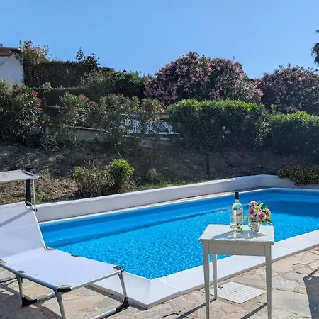 וילה Liliana Your Private Oasis With Pool סטינטינו